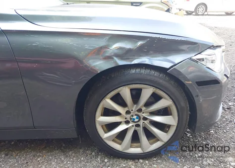 2013 BMW 328I xDrive z USA, uszkodzony, nr VIN WBA3B5C58DF591108